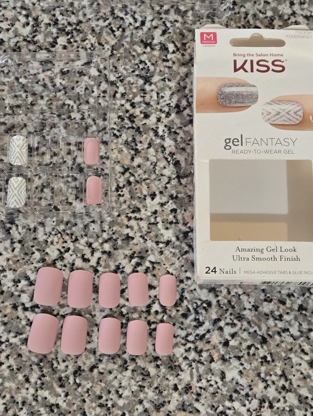 KISS gelFantasy Ready-to-Wear Gel Pink Press-On Nails